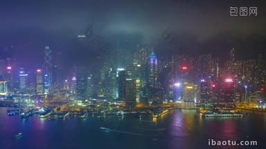 在<strong>香港城市</strong>景观市区的海中
